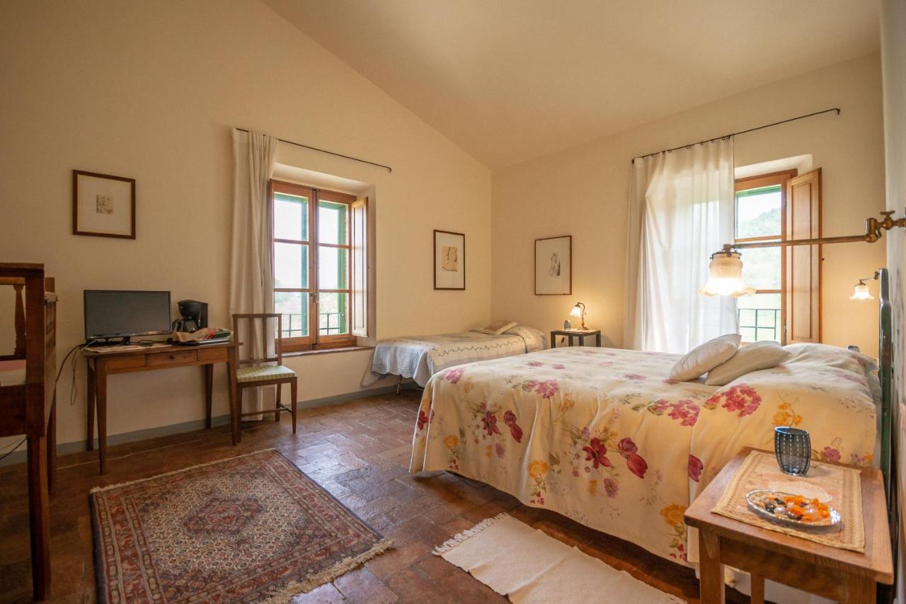 Agriturismo Casa Montecucco Giuncarico Bagian luar foto