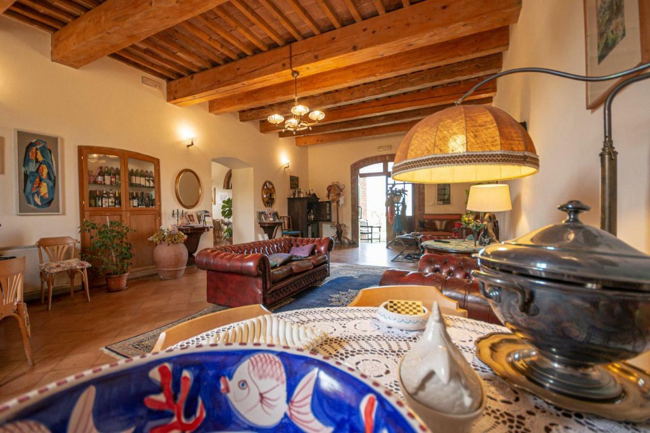 Agriturismo Casa Montecucco Giuncarico Bagian luar foto
